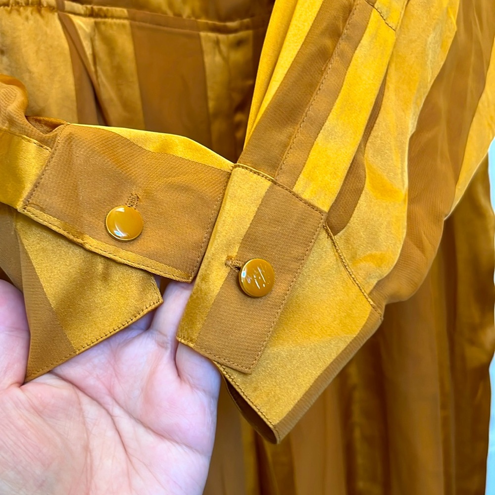 HOUSE Of HARLOW 1960 X REVOLVE Margot
Jumpsuit in Inca Gold Size L - Picture 7 of 8